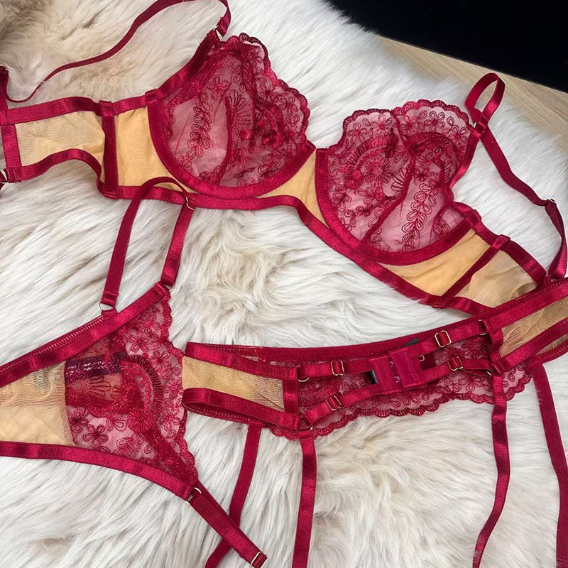 Sexy Lingerie French Style Ultra-Thin Lace Big Chest Minimizer Red Garter Belt Three-Piece Set