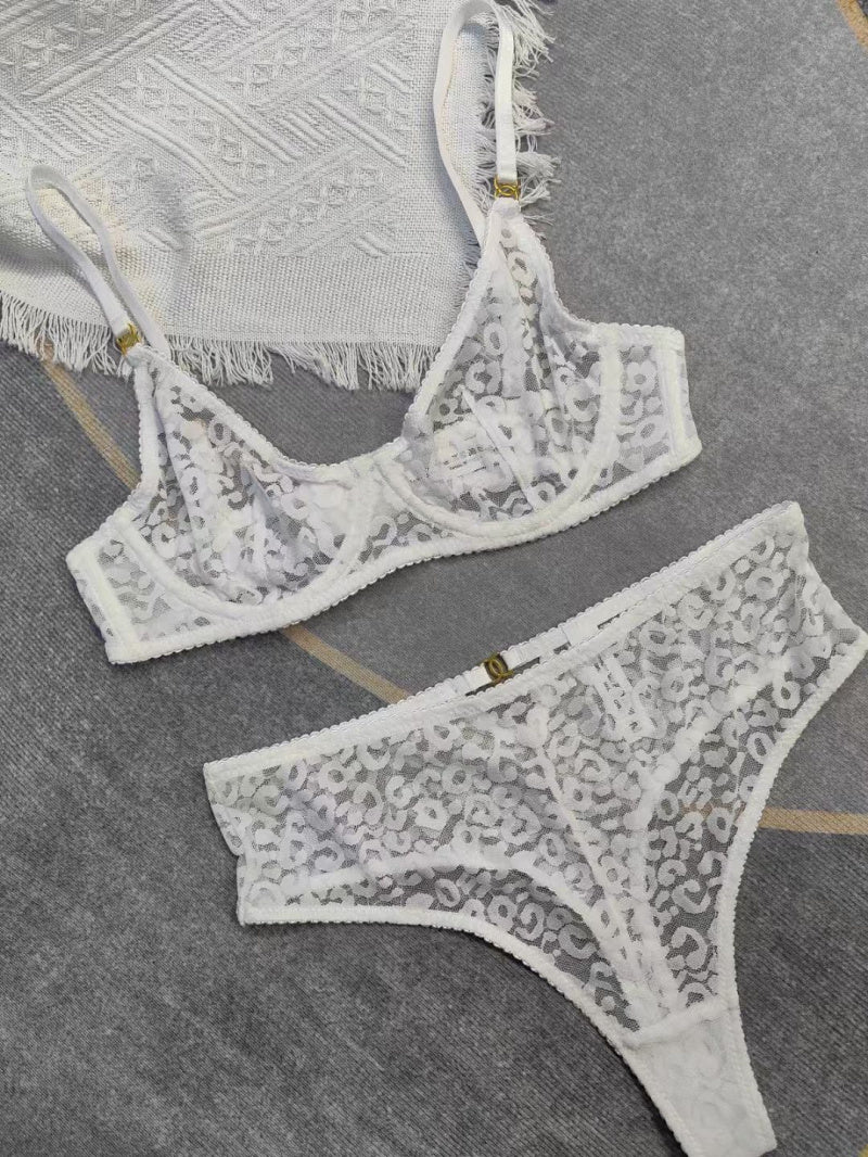 French Style Women's Ultra-Thin See-Through Jacquard Lace Sexy Lingerie Set for Large Busts, Minimizing and Anti-Sagging