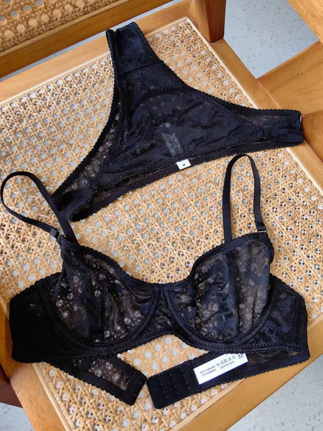 Sexy Lingerie Ultra-thin See-through Jacquard Lace Bra Set for Large Busts, Minimizing and Anti-sagging
