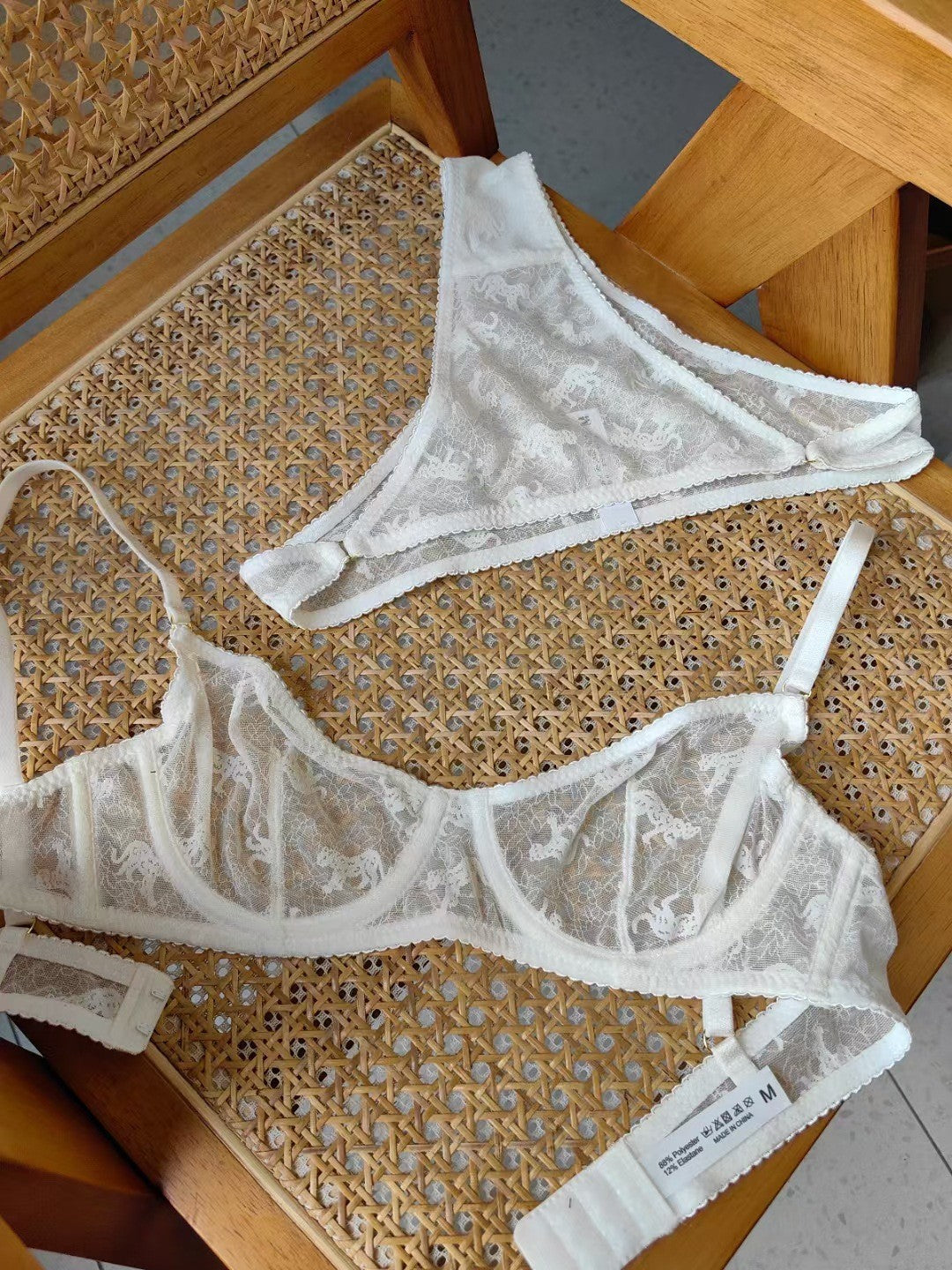 Sexy Lingerie Ultra-thin See-through Jacquard Lace Bra Set for Large Busts, Minimizing and Anti-sagging
