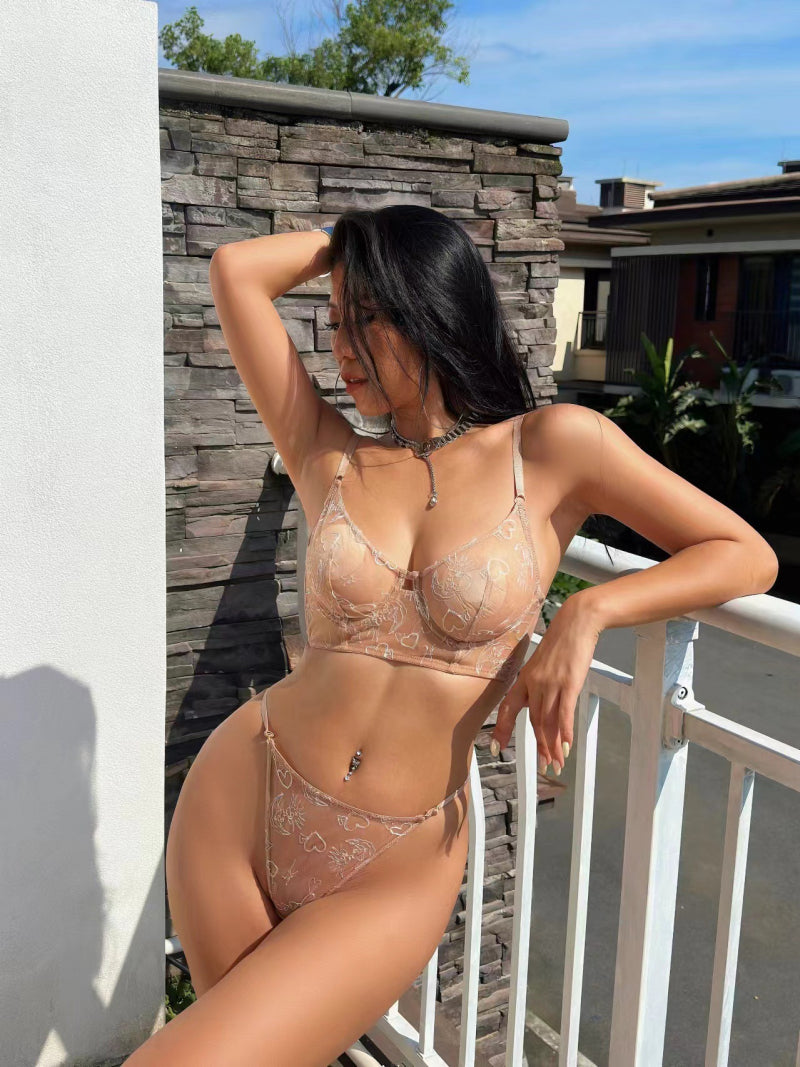 Sexy New Underwear Ultra-Thin See-Through Lace Sexy Underwear Big Chest Makes You Look Smaller Embroidery Set
