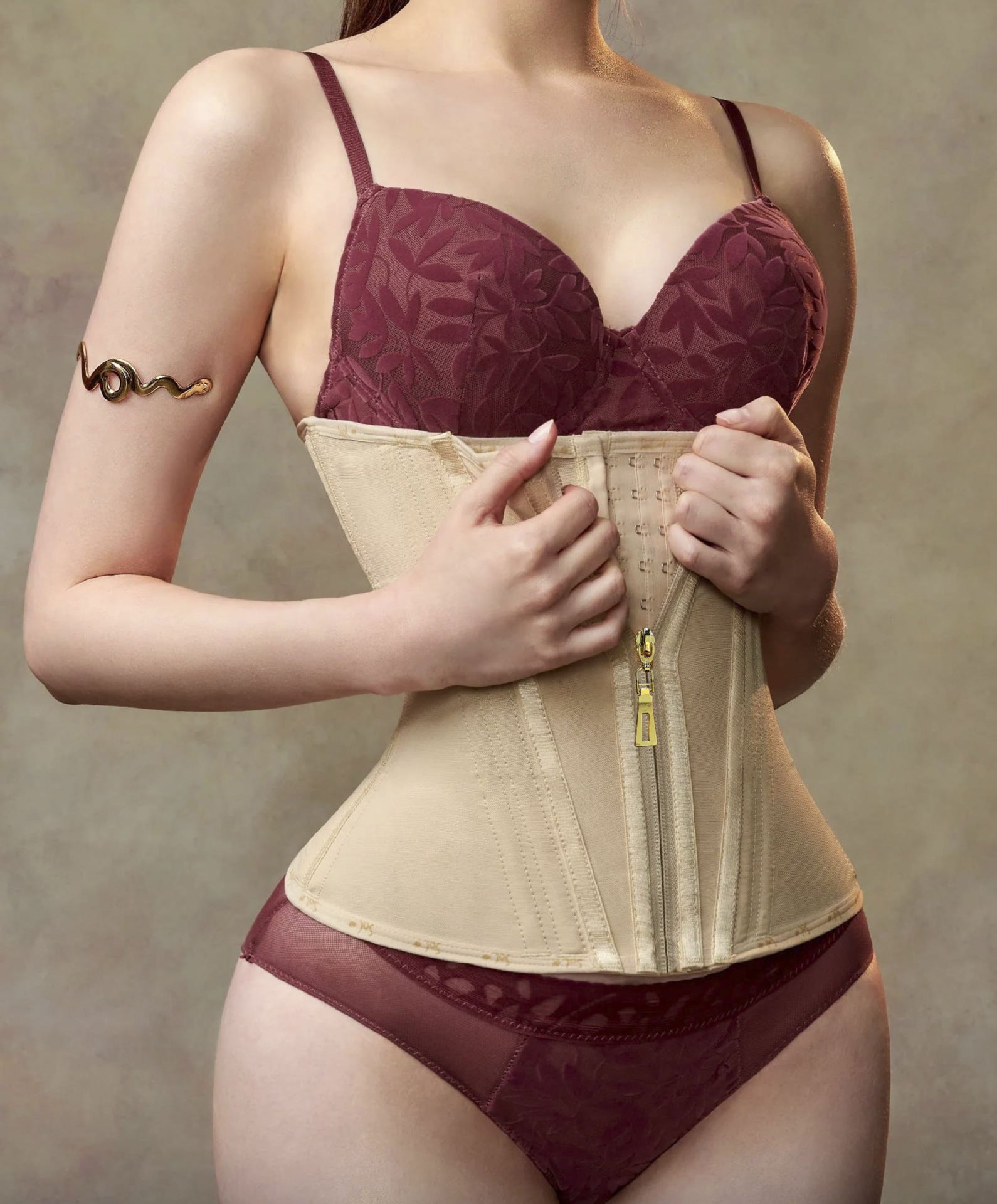 Latex Waist Cincher with Zipper and Button, Waist Binder for Sports Shaping and Tightening